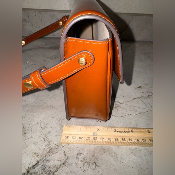 Tory Burch Tan Leather Crossbody Bag - Picture 15 of 16